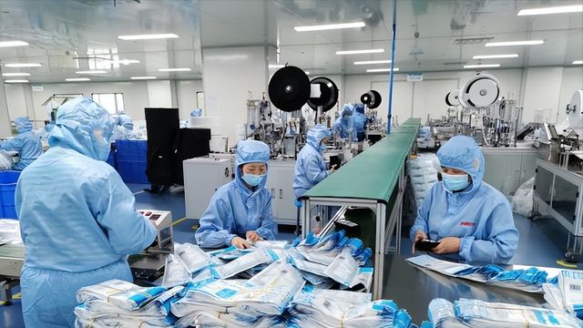 罩一年狂入60亿元住5万一夜酒店如今咋样尊龙凯时新版APP首页四年前他靠倒卖口(图4)