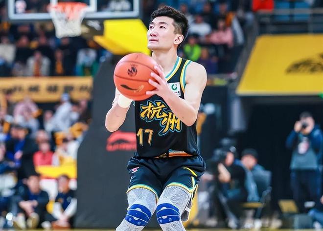 伦缺席全明星！北京新援被看衰3队争科顿z6尊龙·中国网站胡明